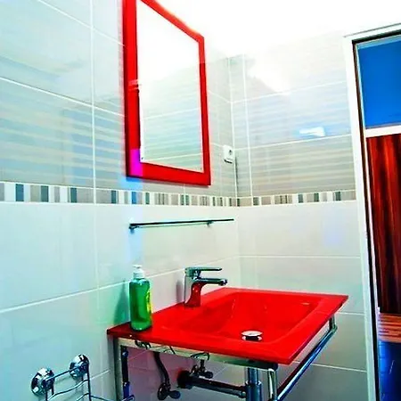 Andrea Apartment *